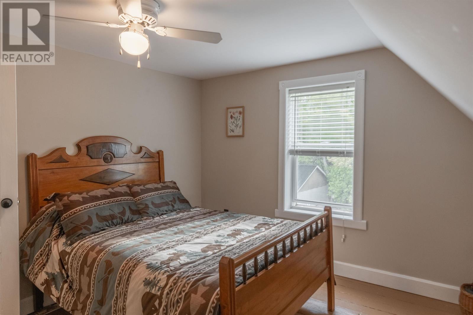 2404 Primrose Road - 35