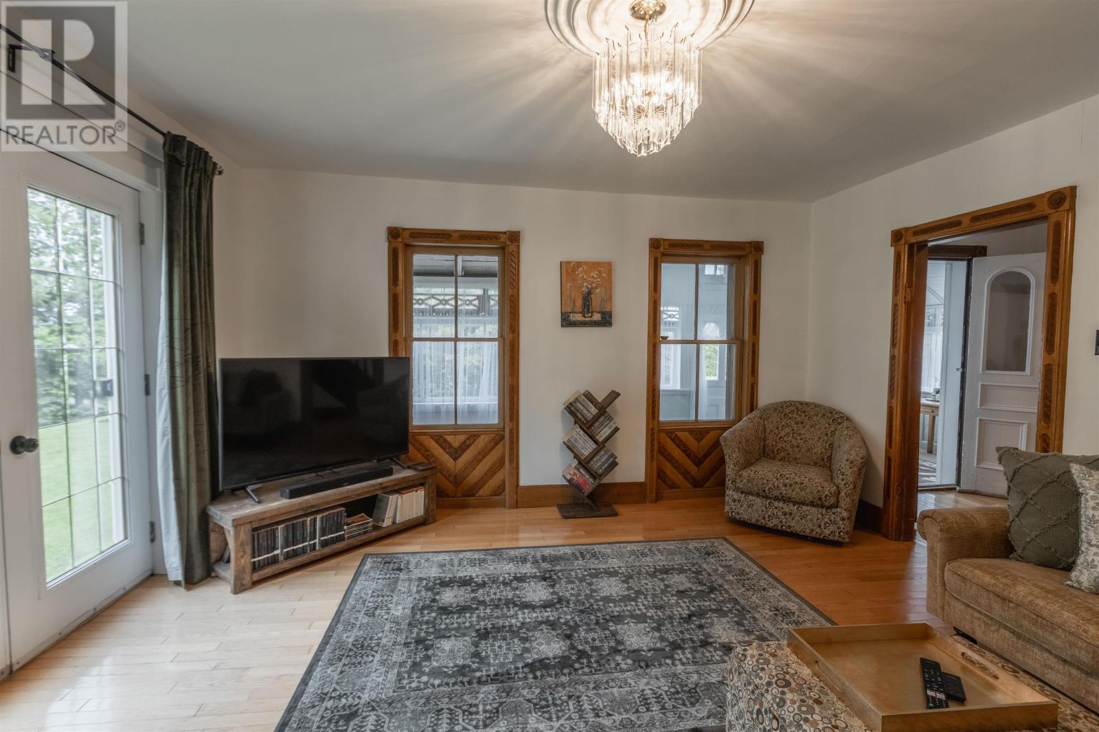 2404 Primrose Road - 25