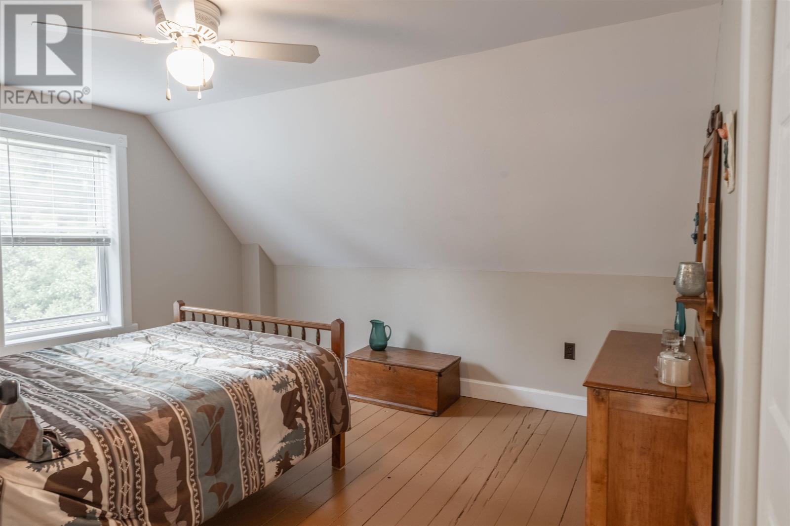 2404 Primrose Road - 36