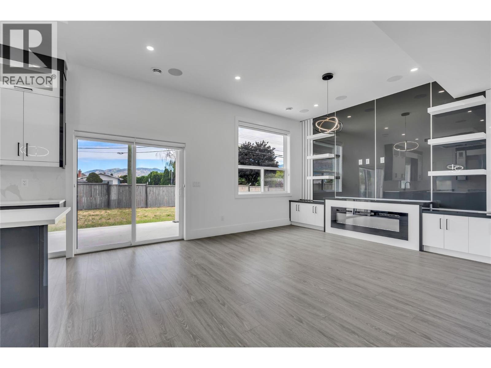 1720 Treffry Place - 7