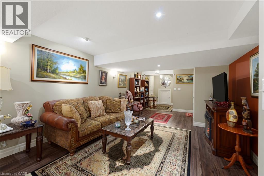 123 OAK PARK Drive - 33