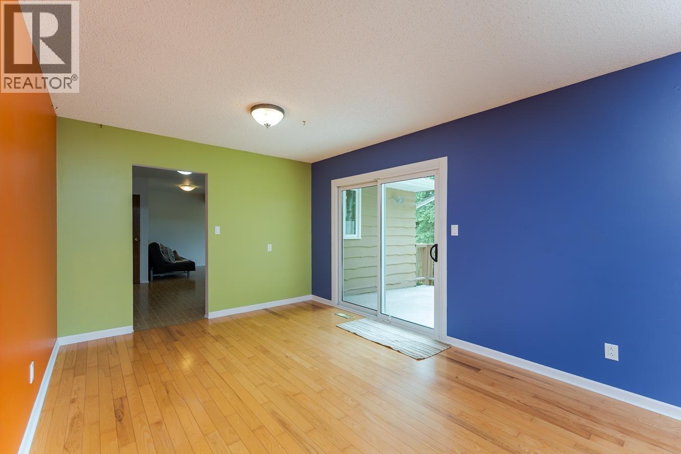 7411 TOOMBS DRIVE - 10