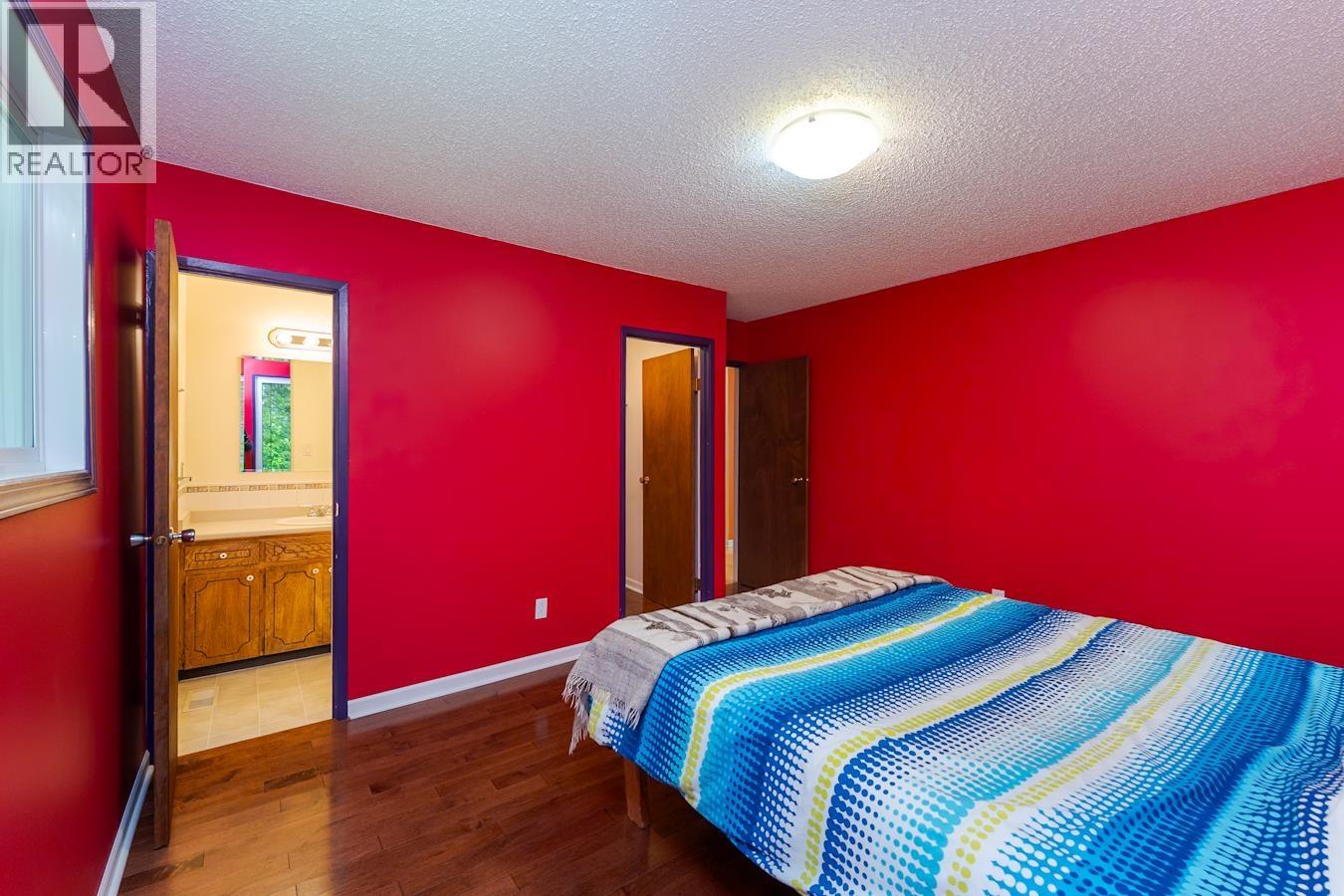 7411 TOOMBS DRIVE - 16
