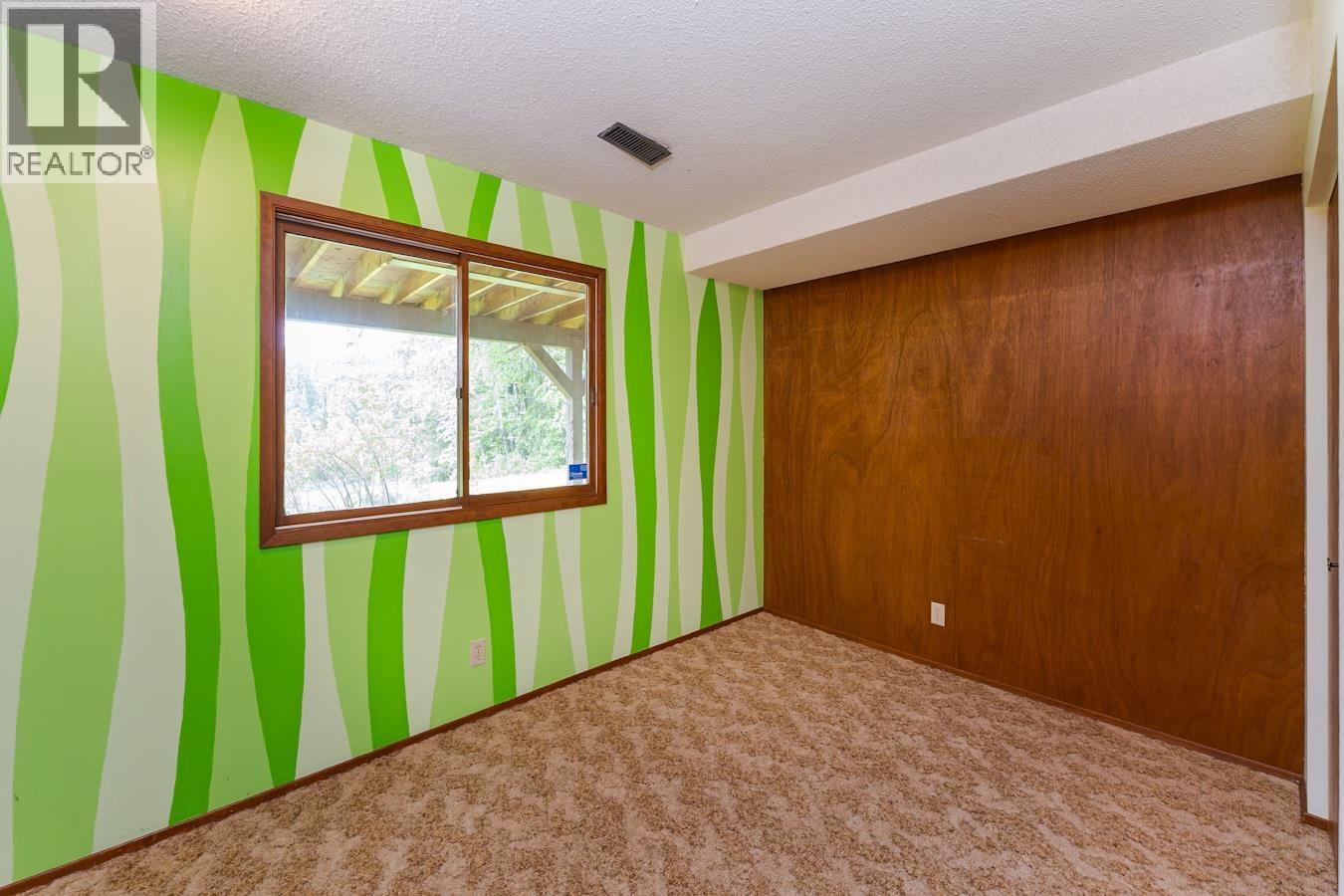 7411 TOOMBS DRIVE - 25