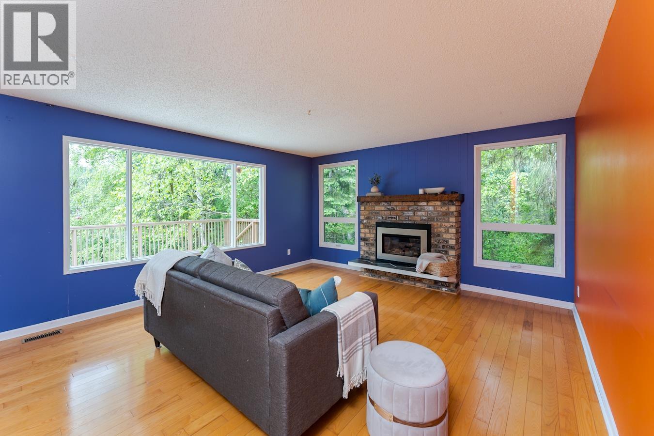 7411 TOOMBS DRIVE - 9