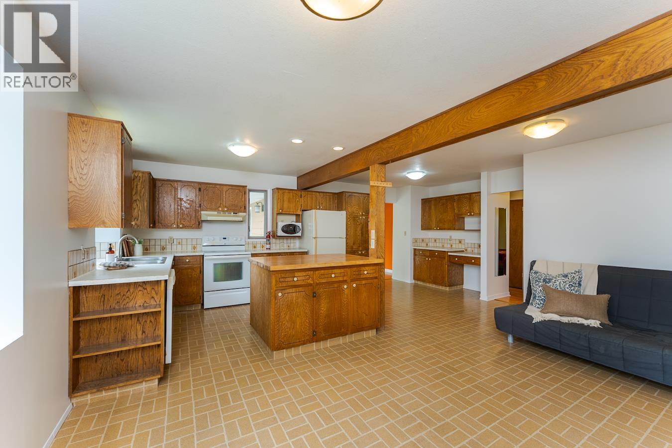 7411 TOOMBS DRIVE - 5