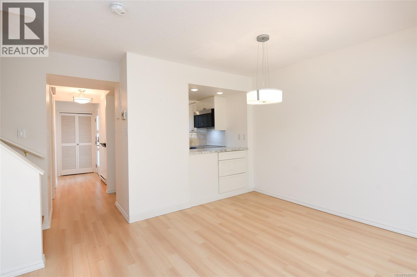 #305 1537 Noel Ave - 14