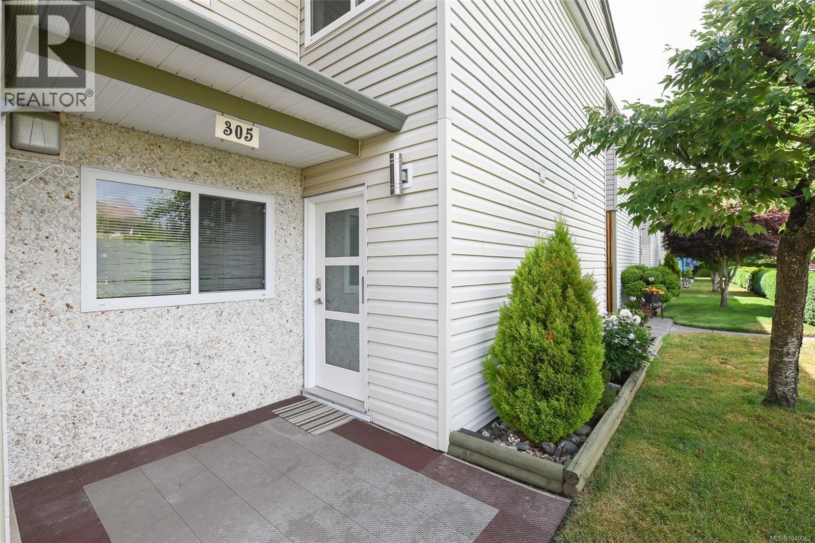 #305 1537 Noel Ave - 4