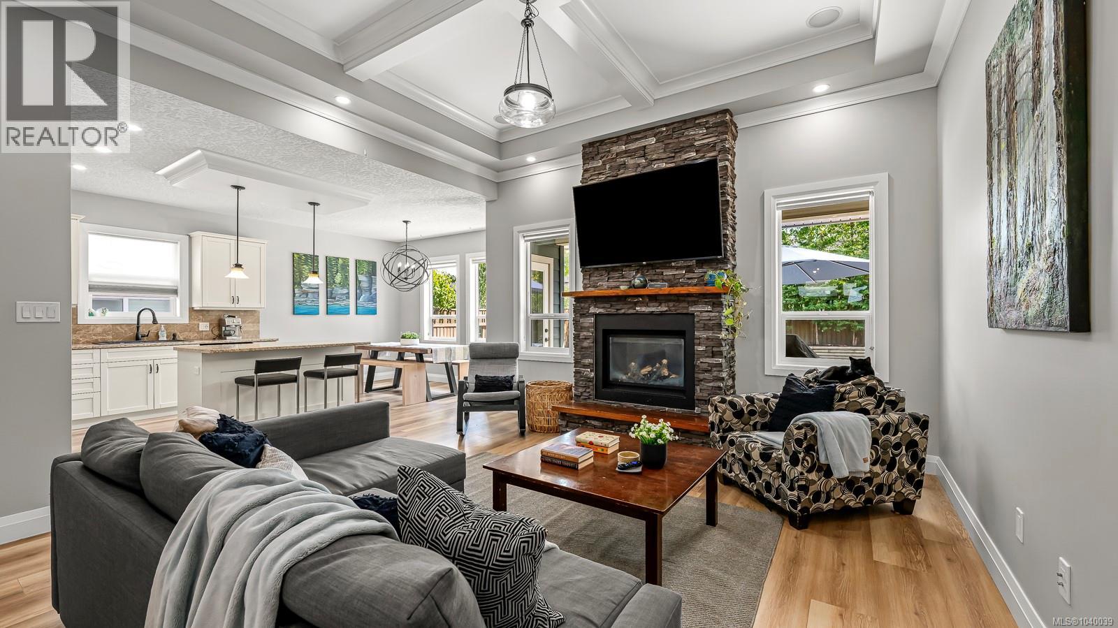 2593 Kendal Ave - 4