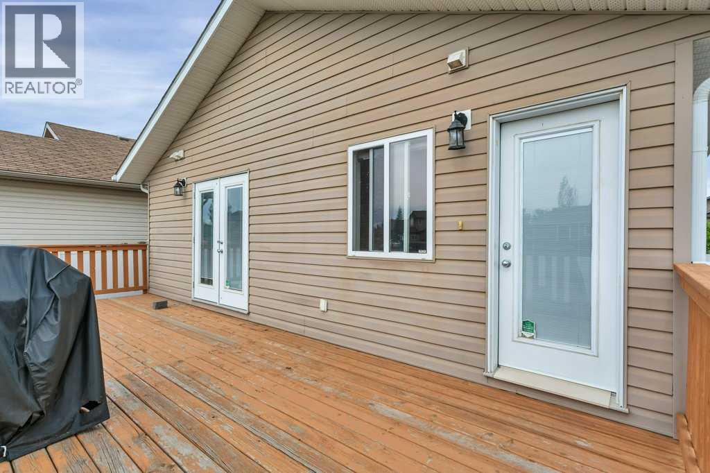 12 Oswald Close — photo 35