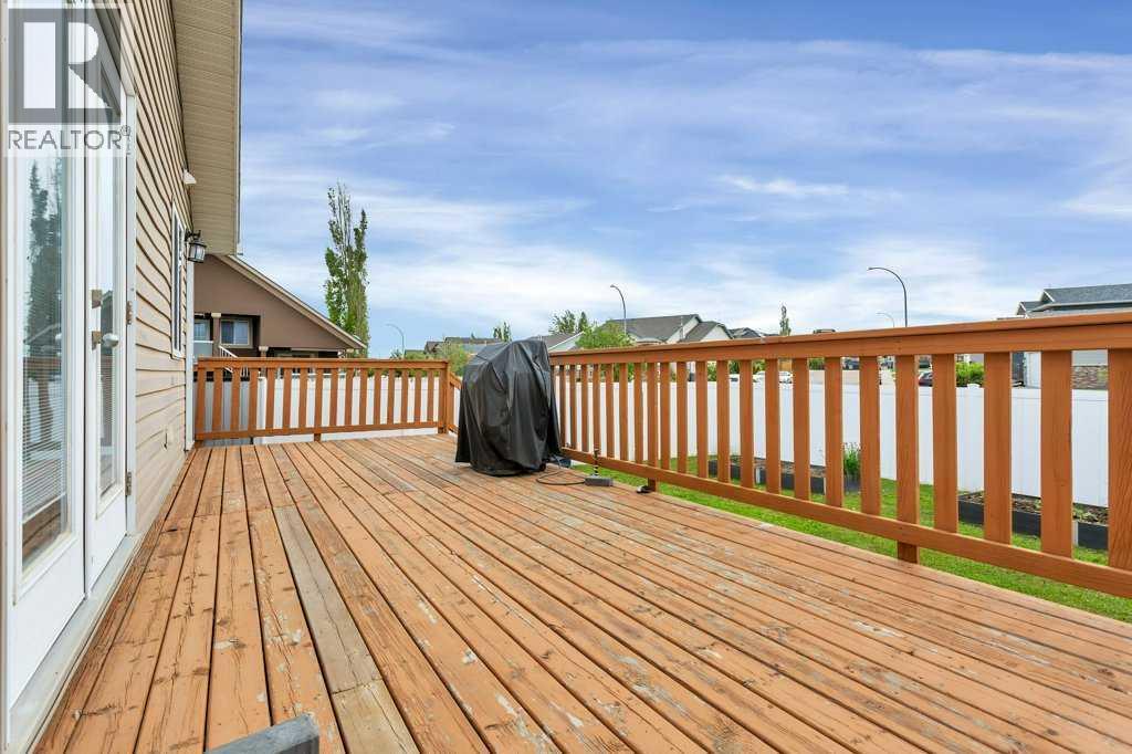 12 Oswald Close — photo 37
