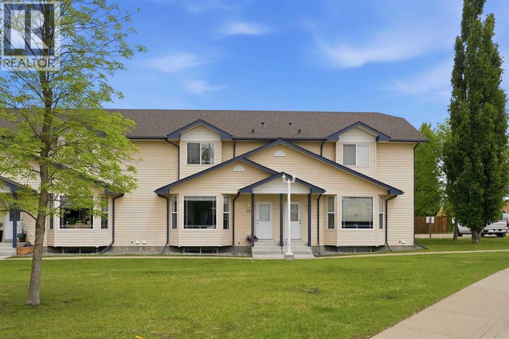 19, 2 Hinshaw Drive - photo 2
