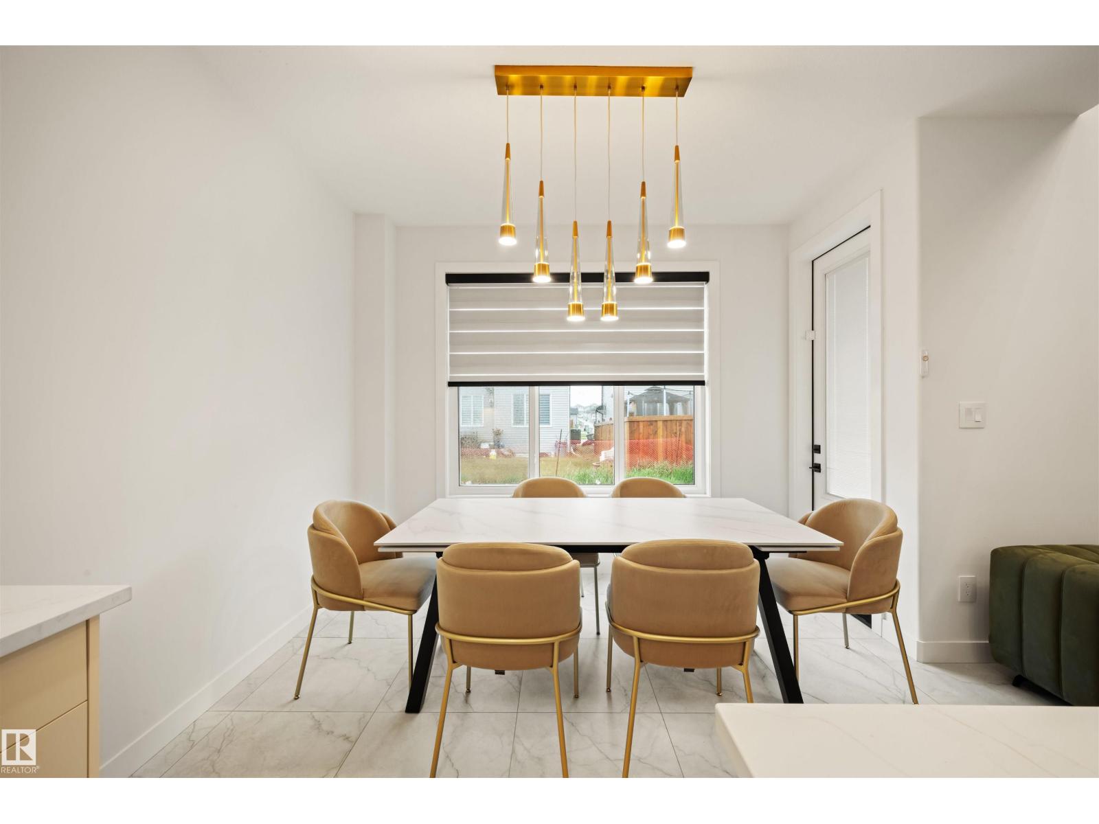 3512 45 AV NW - 19