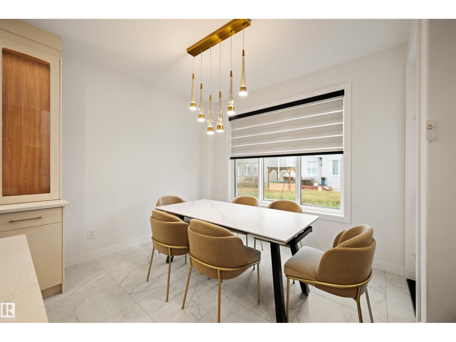 3512 45 AV NW - 20
