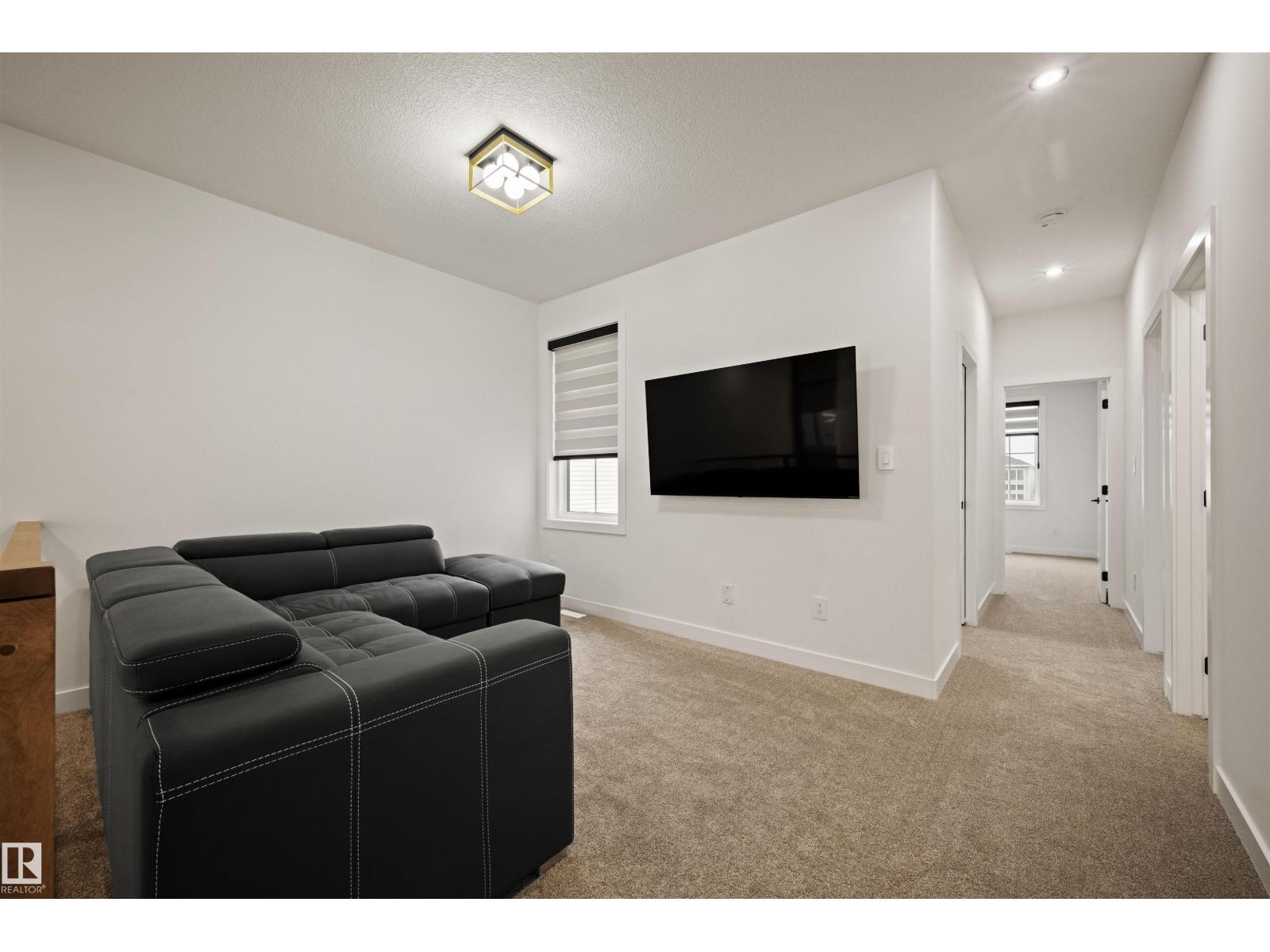 3512 45 AV NW - 22