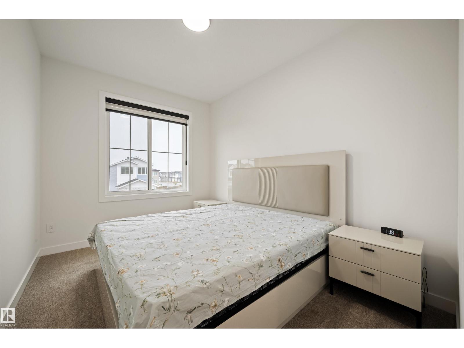 3512 45 AV NW - 27