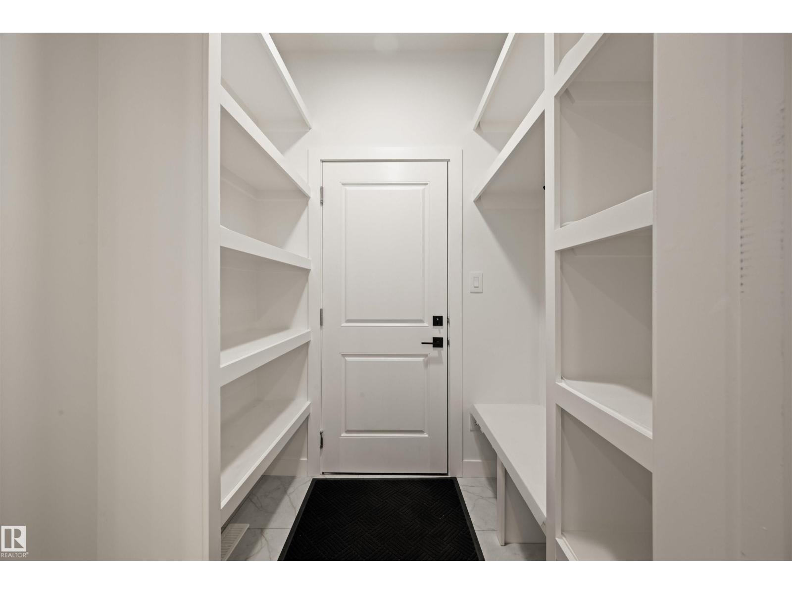 3512 45 AV NW - 6