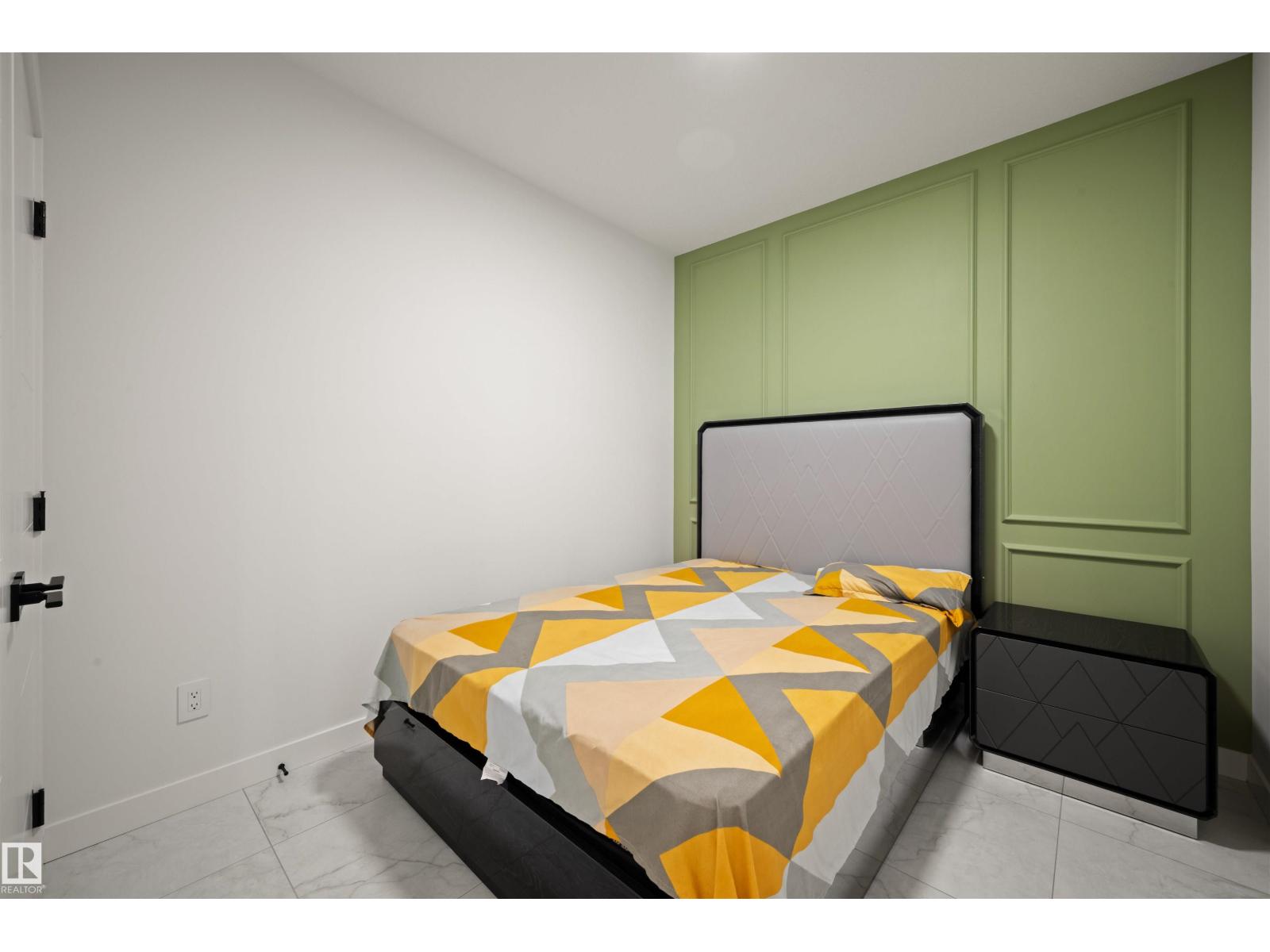 3512 45 AV NW - 9