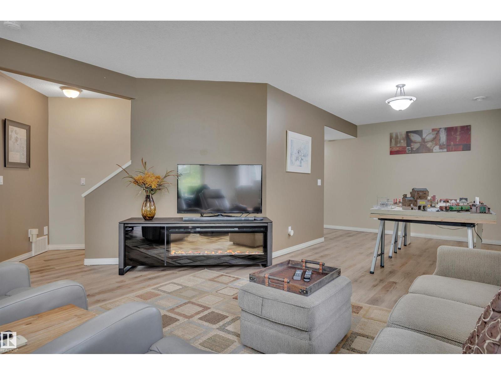 27 BRIARWOOD VG — photo 37