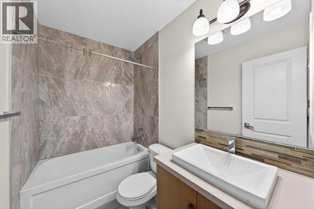 4 piece main bath