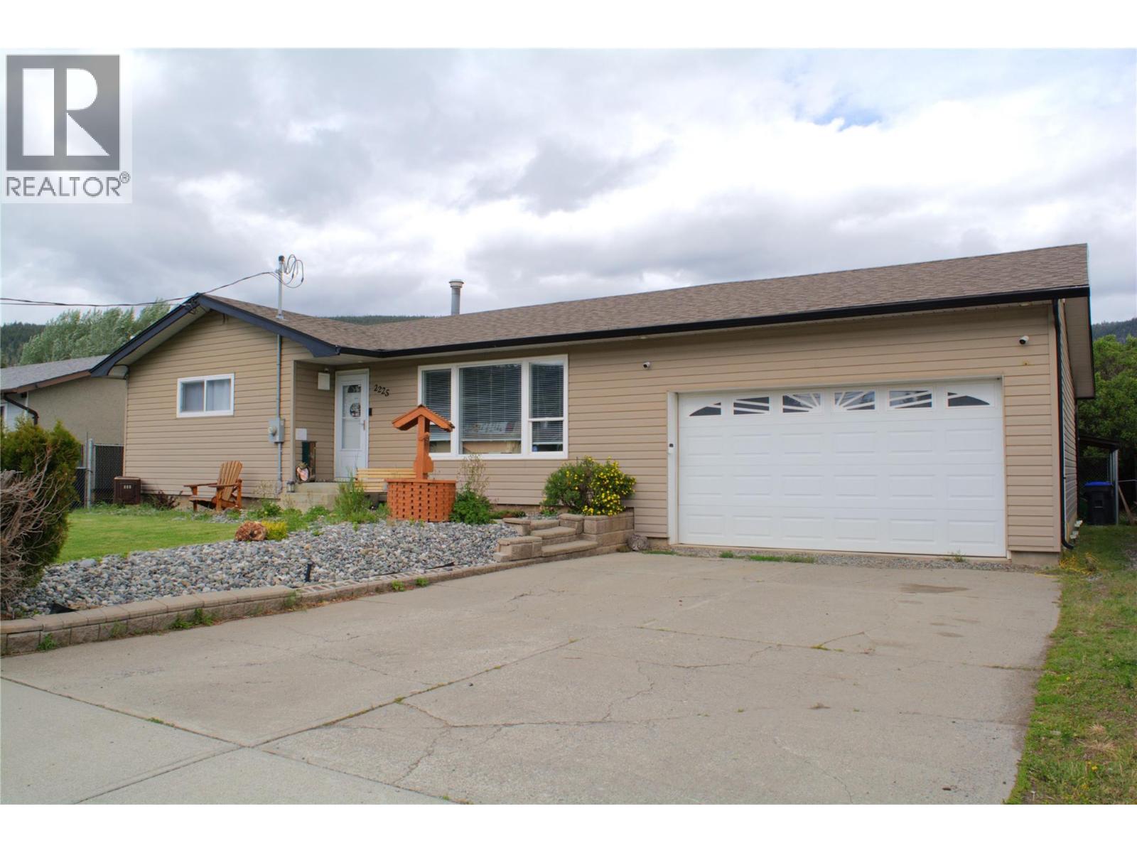 2225 Merritt Avenue - 1