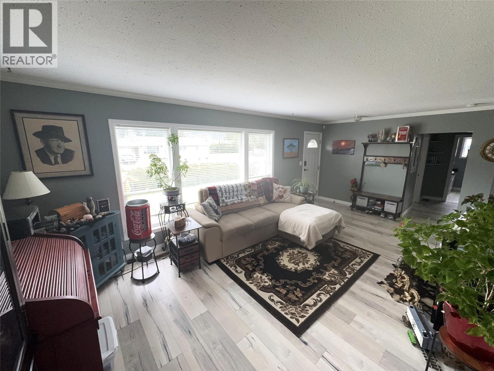2225 Merritt Avenue - 3