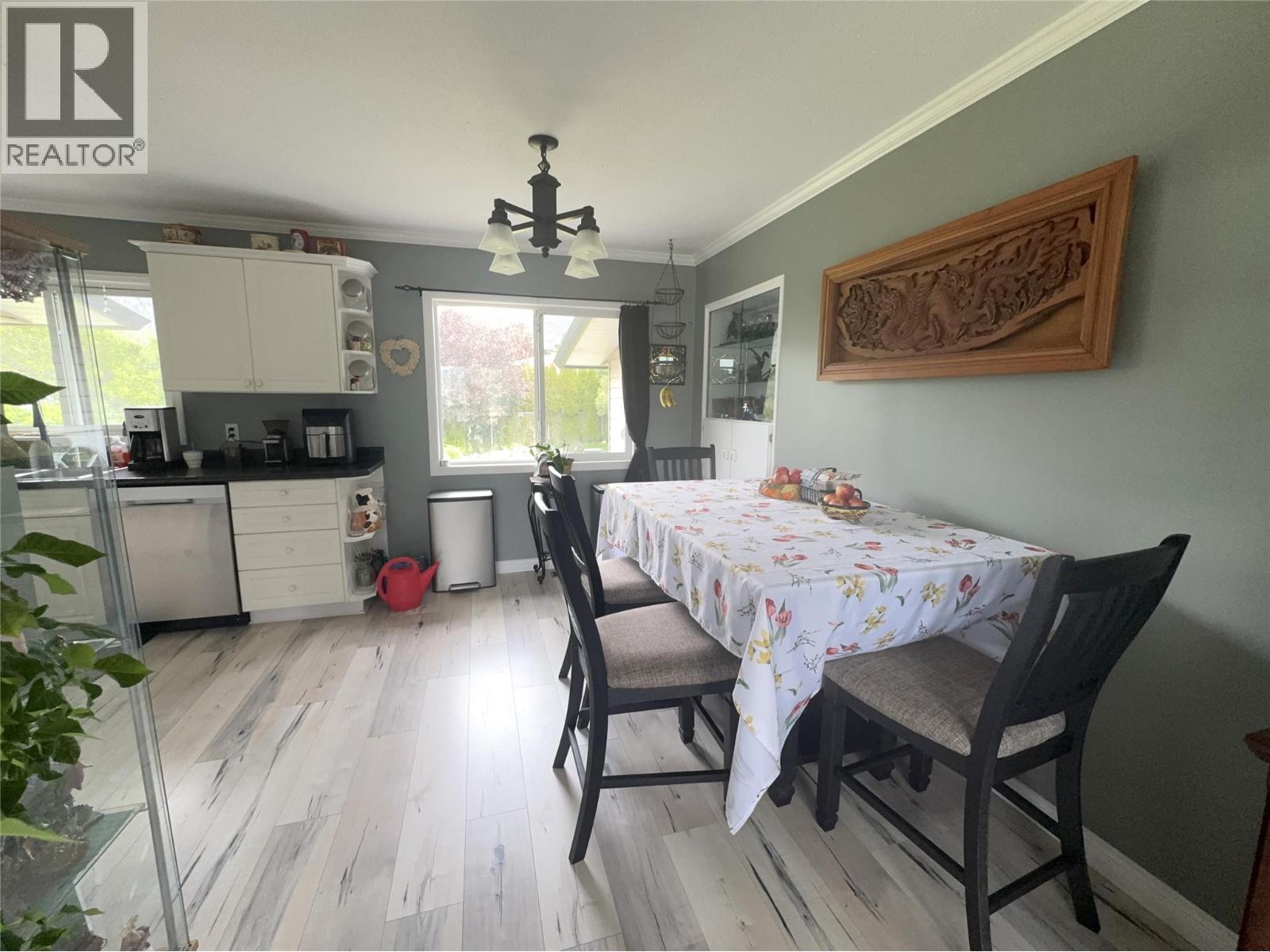 2225 Merritt Avenue - 4