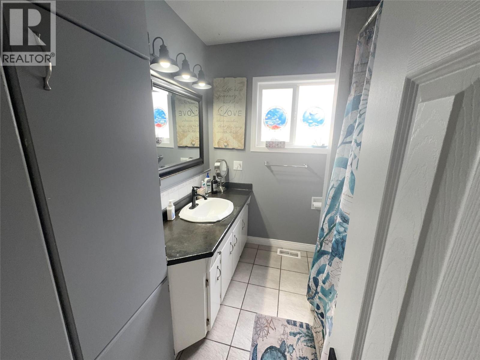 2225 Merritt Avenue - 6