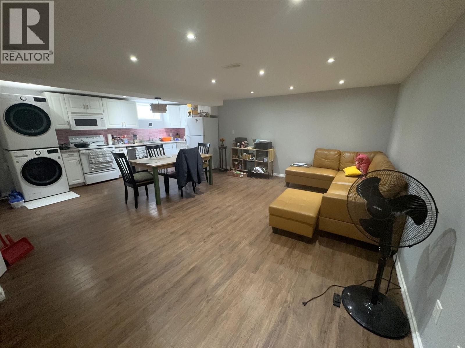 2225 Merritt Avenue - 9