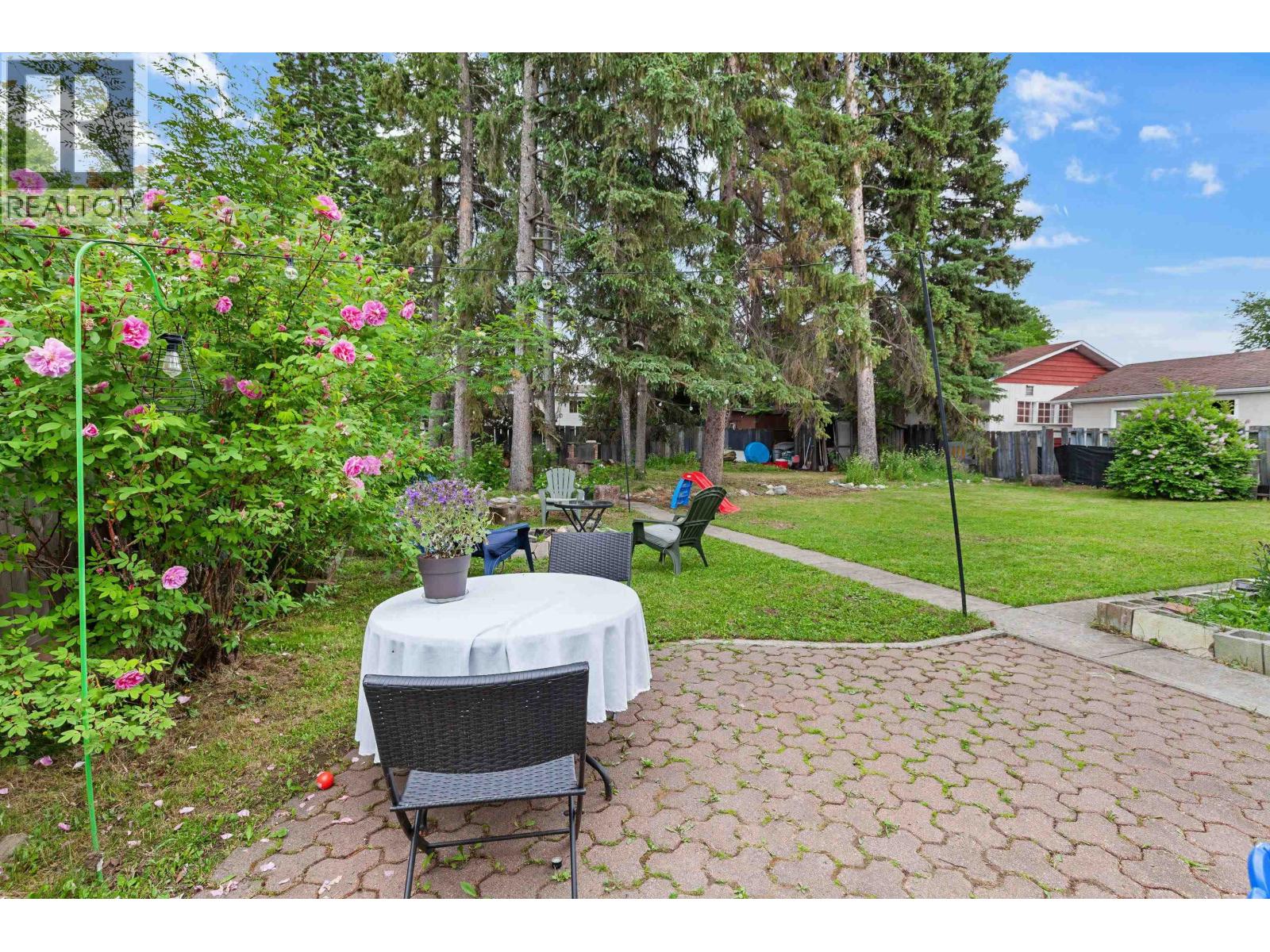 104 AITKEN CRESCENT - 16