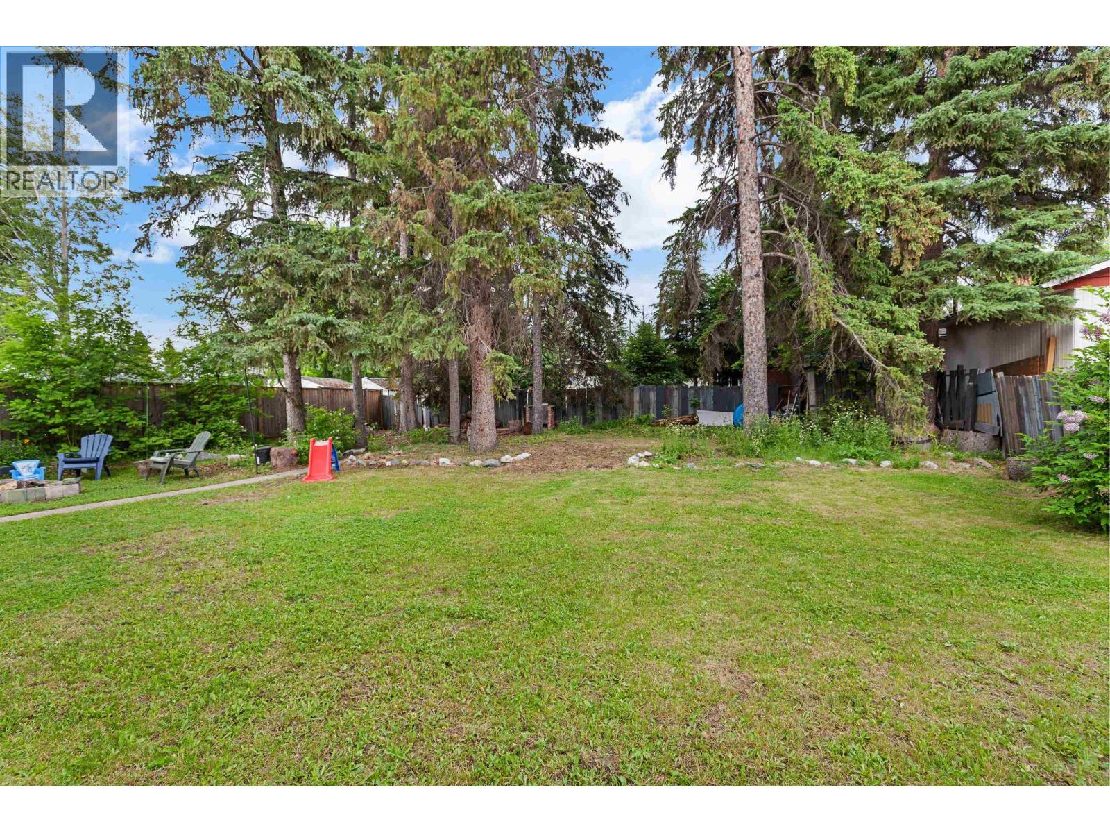 104 AITKEN CRESCENT - 17