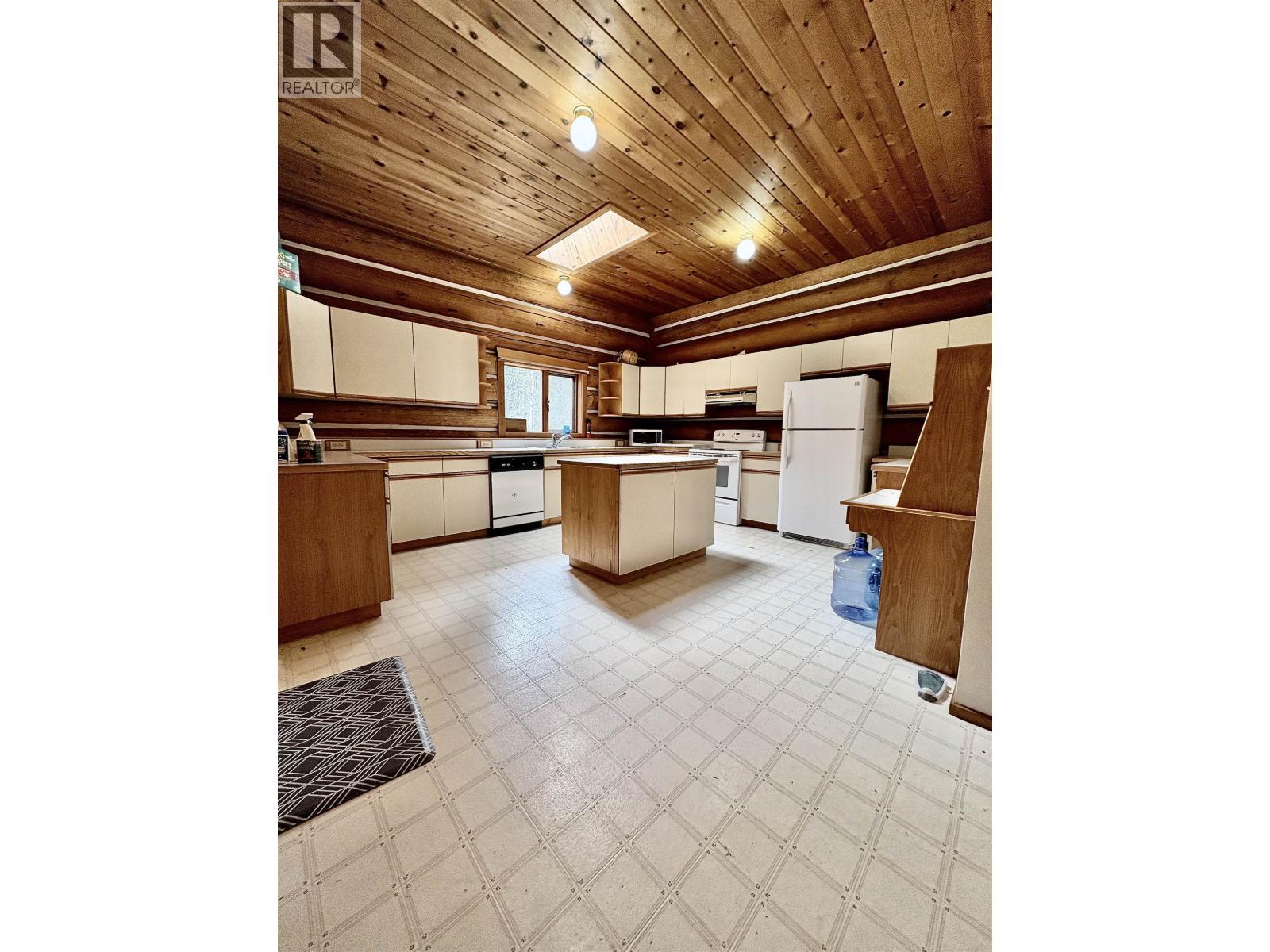 3804 SPRING CREEK DRIVE - 5