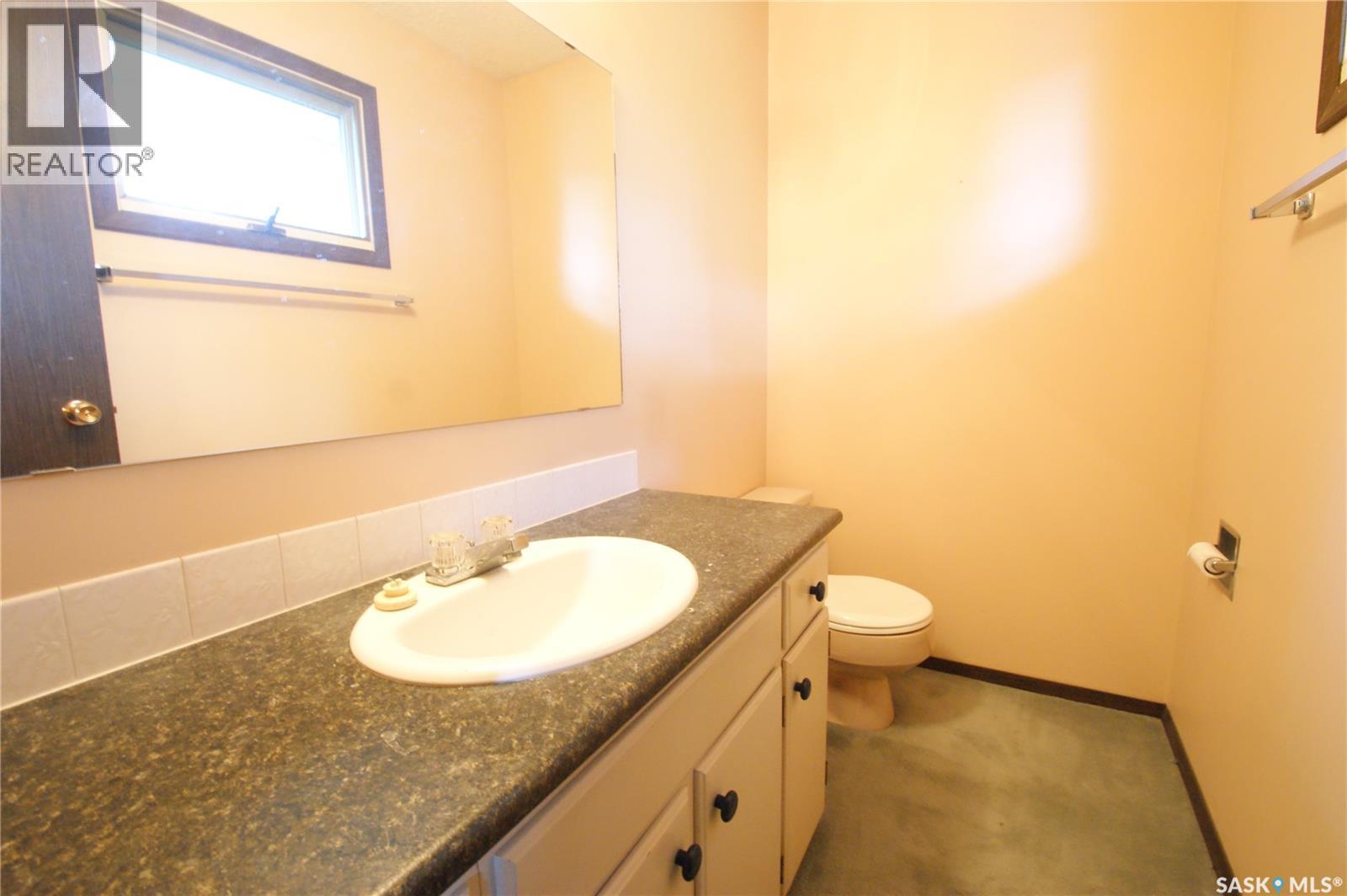 99 Assiniboine DRIVE — photo 13