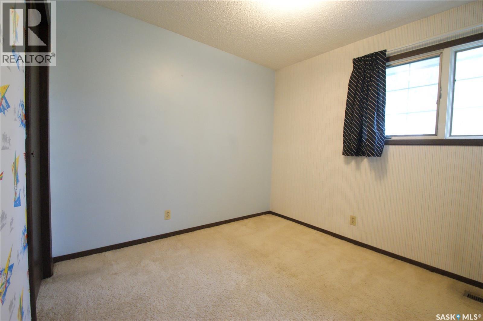 99 Assiniboine DRIVE — photo 14