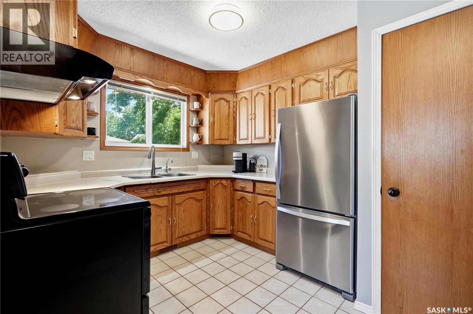 110 Laubach CRESCENT — photo 11