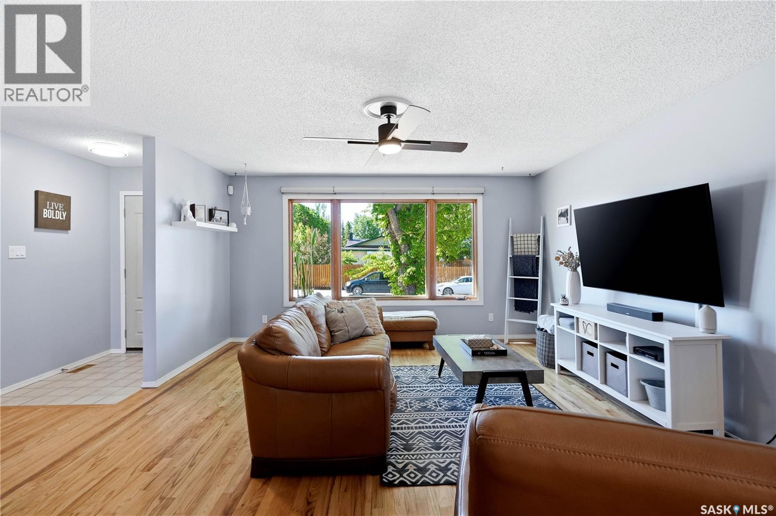 110 Laubach CRESCENT - photo 5