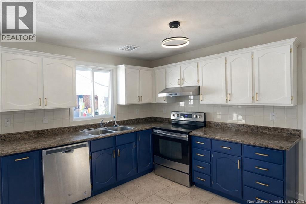74 Ashley Crescent - 2