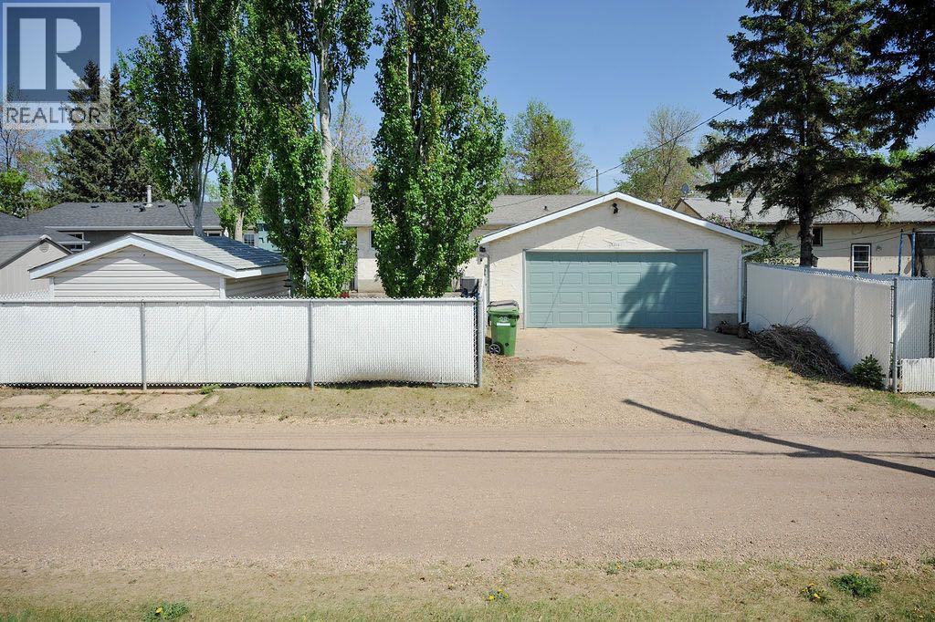 4414 67 Street — photo 34