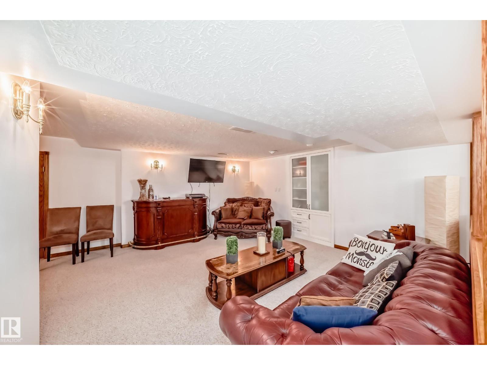 17416 53 AV NW - 53
