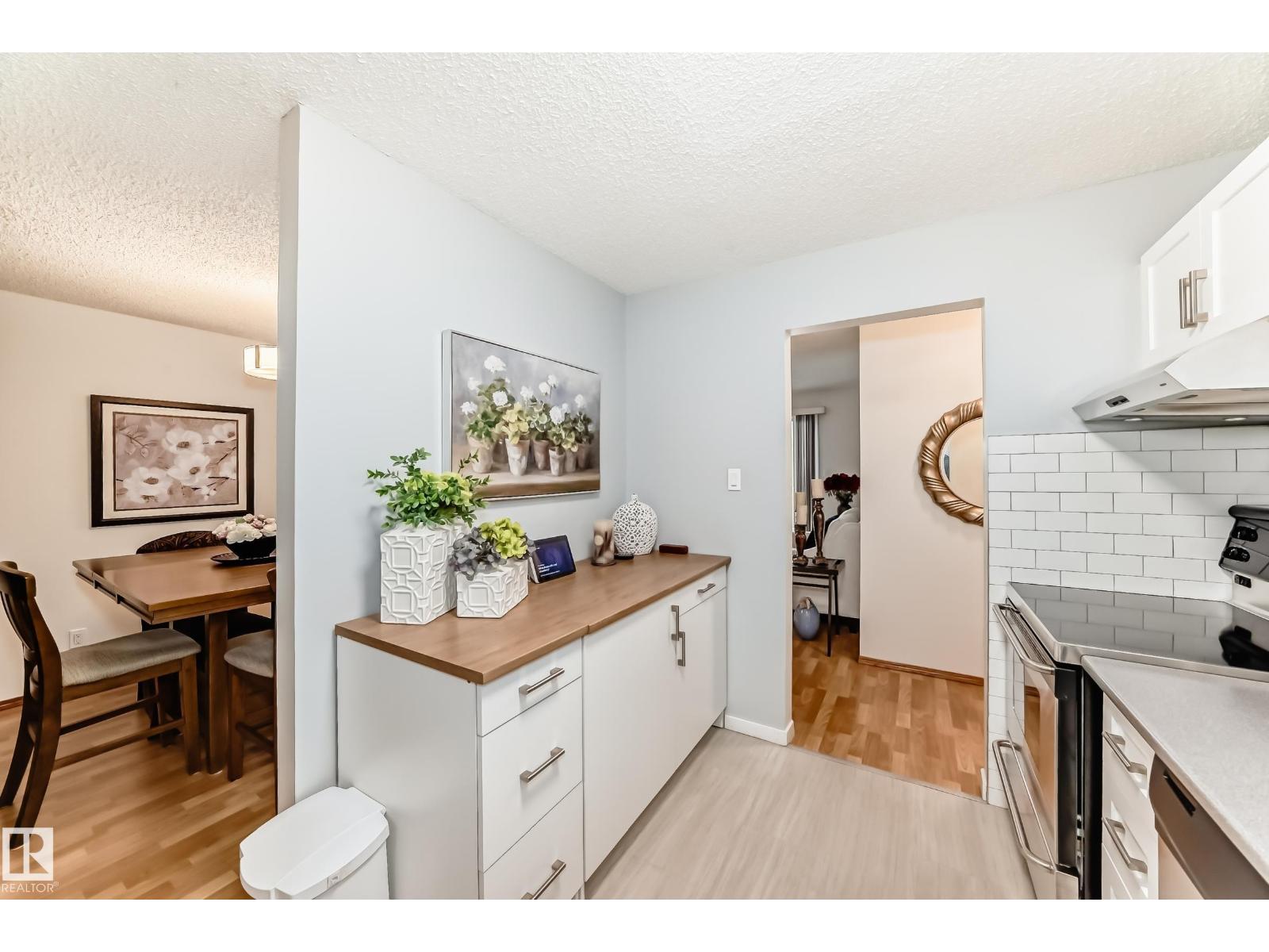 #403 11020 19 AV NW NW - 11