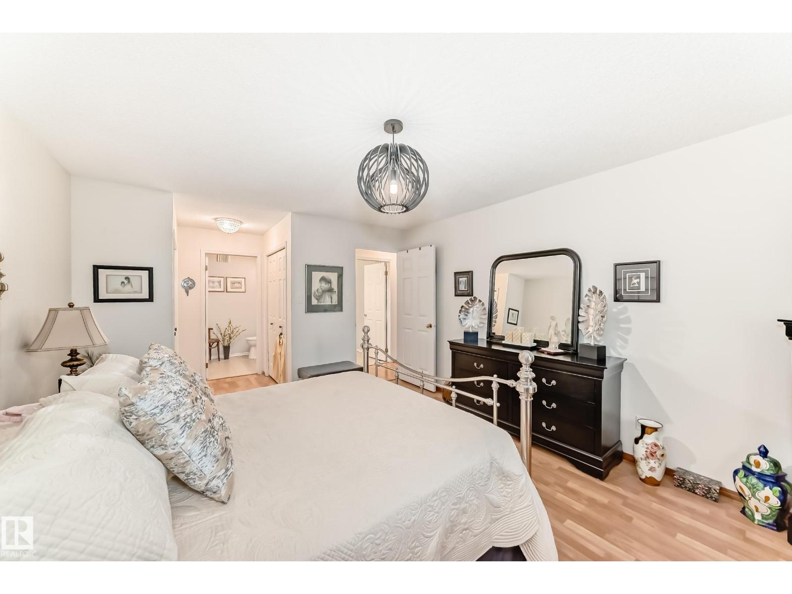 #403 11020 19 AV NW NW - 30