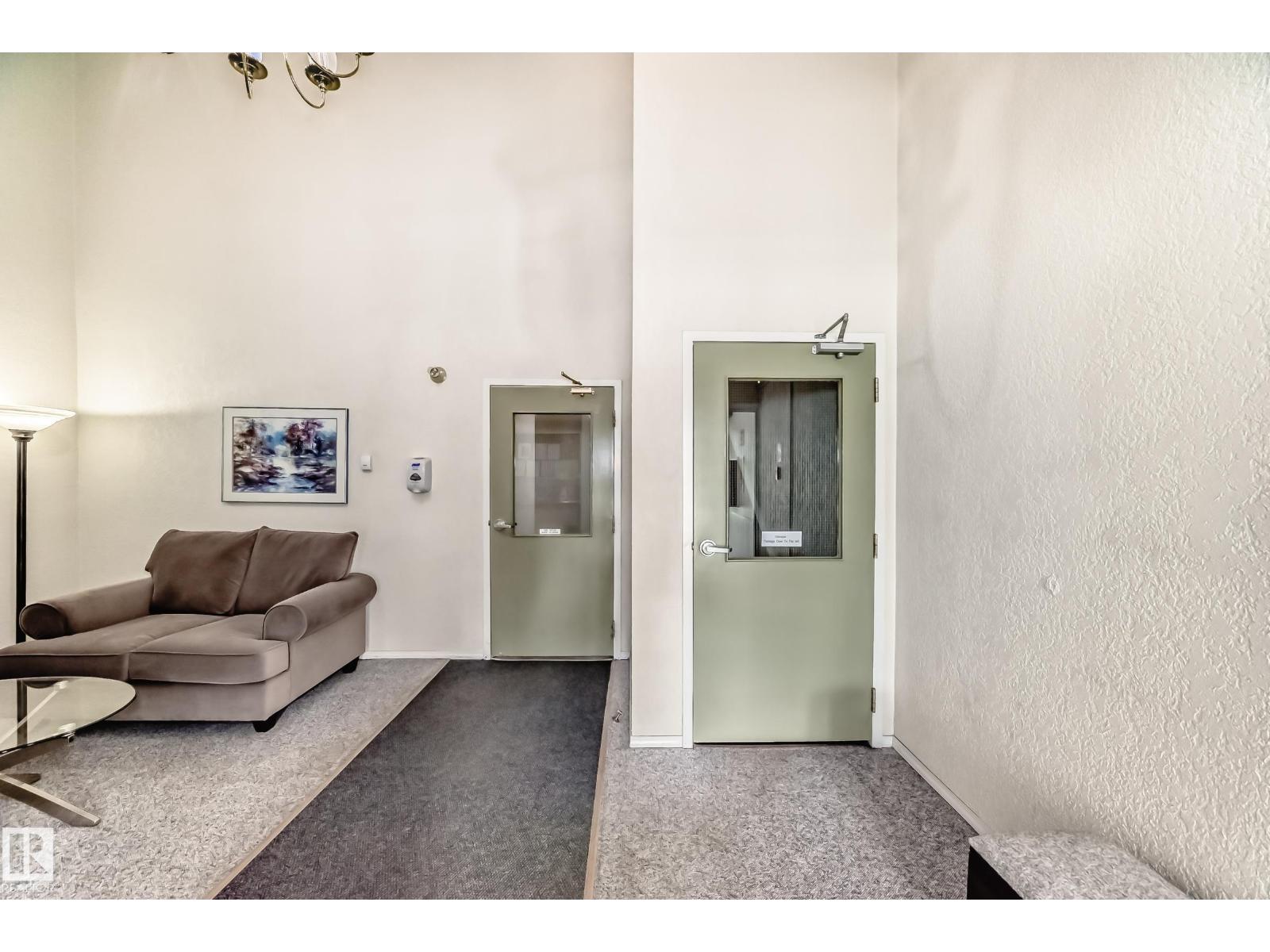 #403 11020 19 AV NW NW - 53