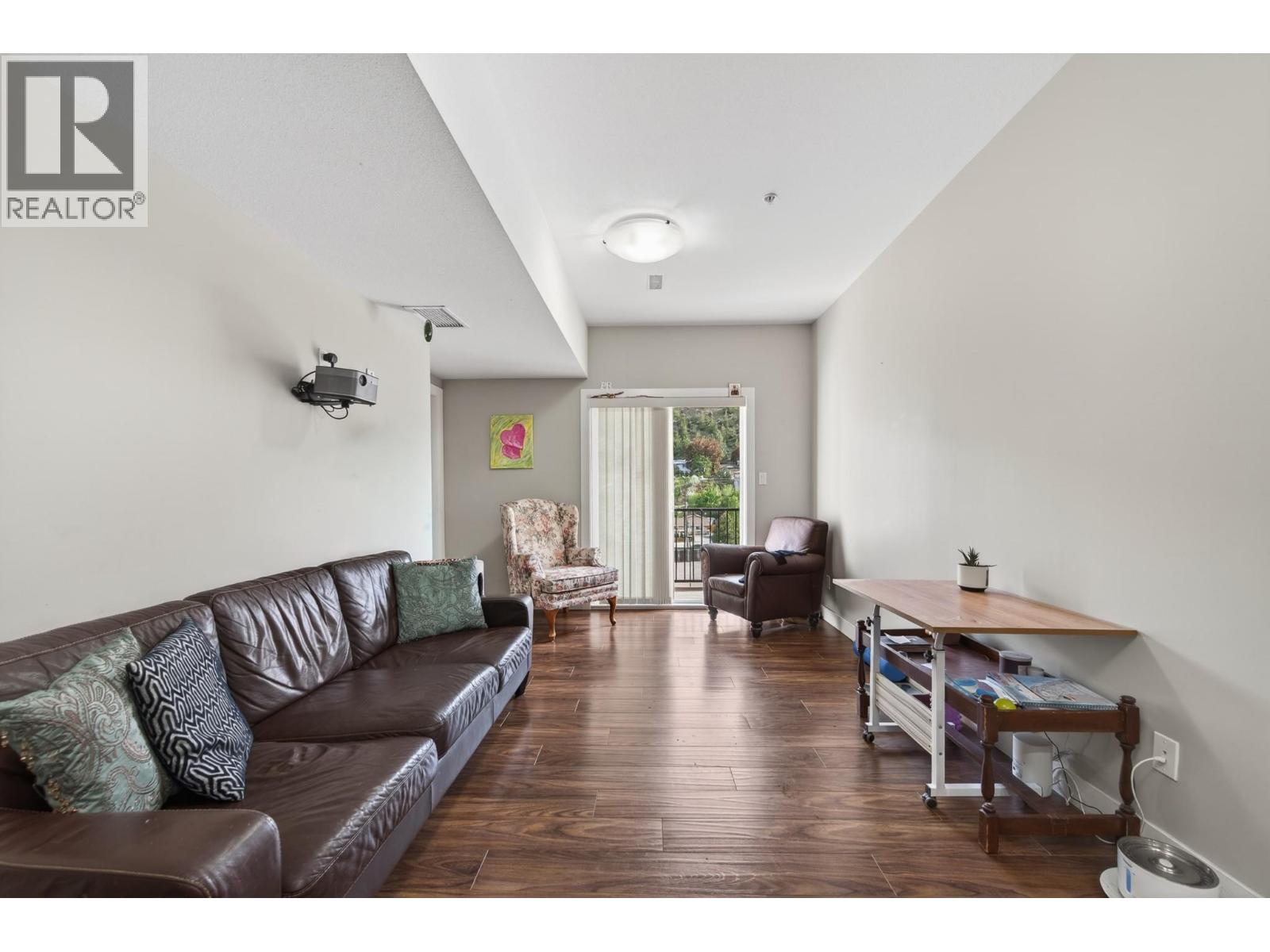 #403 5170 DALLAS Drive - 4