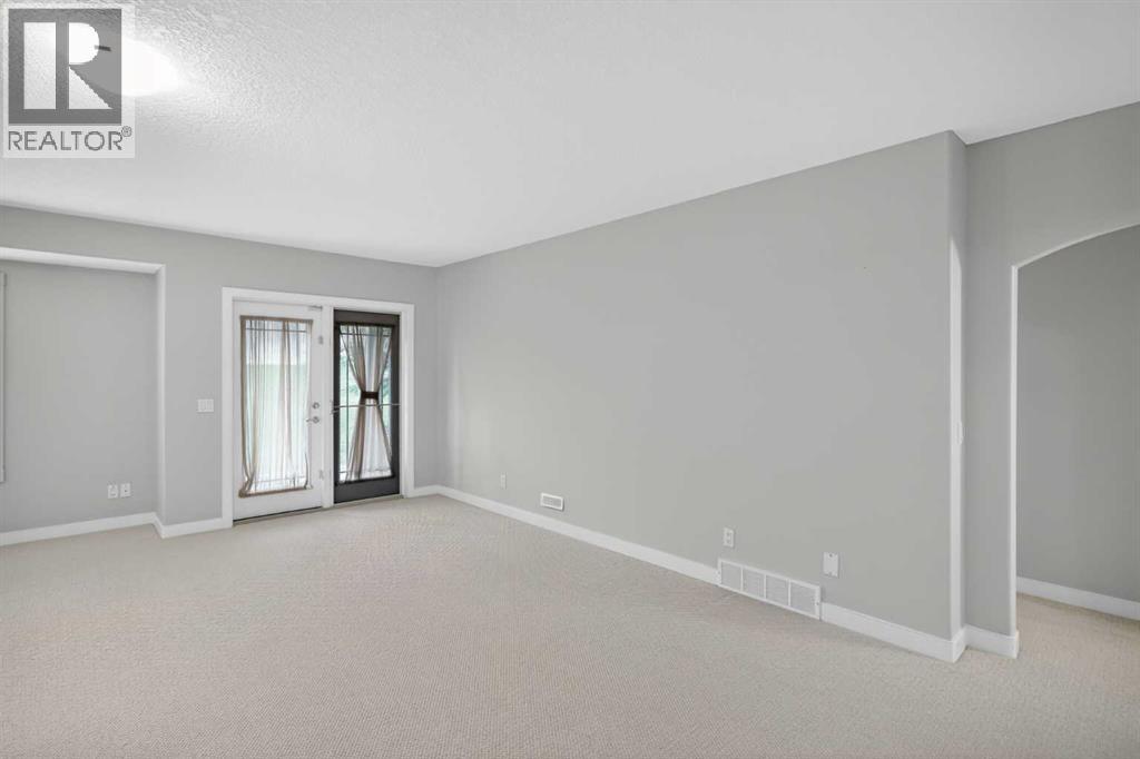 103 Bridle Estates Mews SW — photo 36
