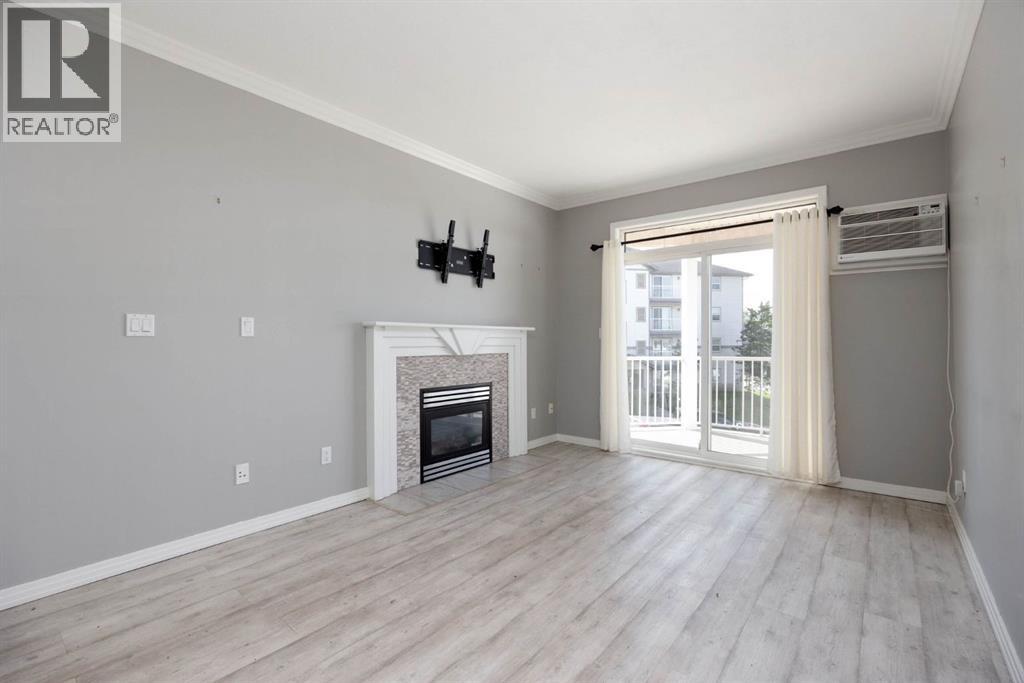 201, 1095 Timberline Drive — photo 10