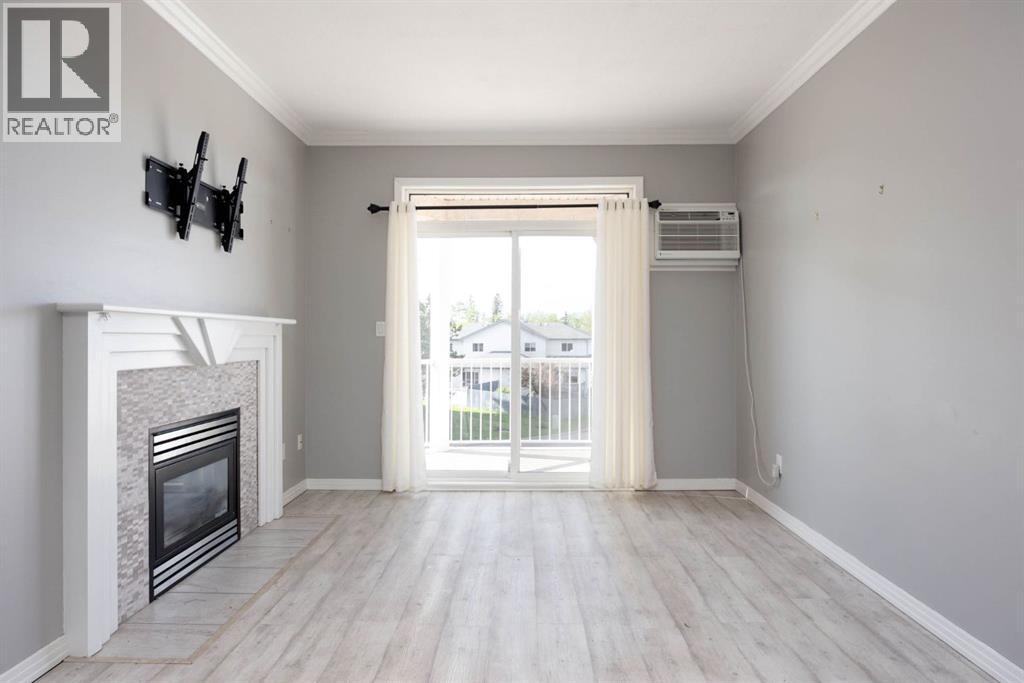 201, 1095 Timberline Drive — photo 11