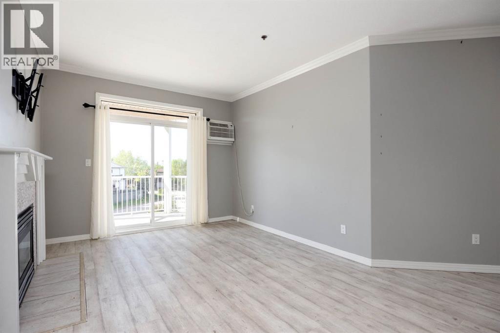 201, 1095 Timberline Drive — photo 12