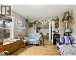 453-455 High Street, photo 4