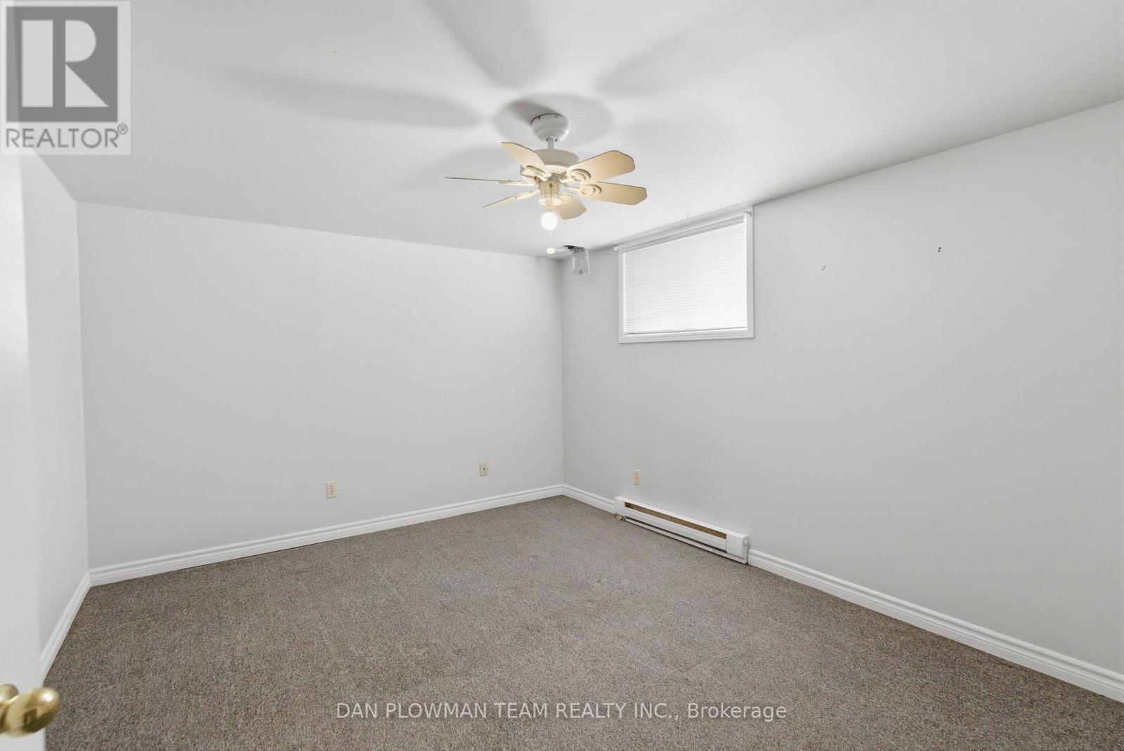 176 NASSAU STREET - 15