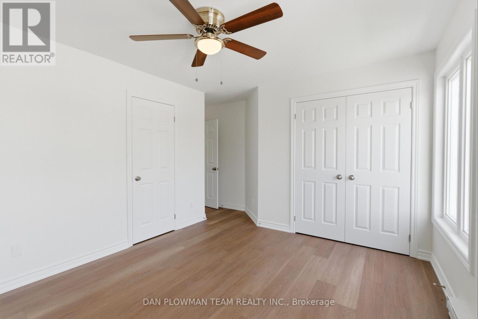 176 NASSAU STREET - 25